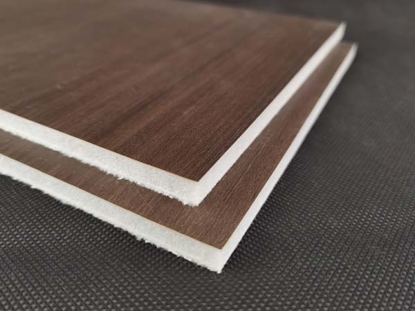 CFRTP材(cai)料的成型工(gōng)藝與熱固性(xing)複合材料的(de)成型工藝不(bú)同之處